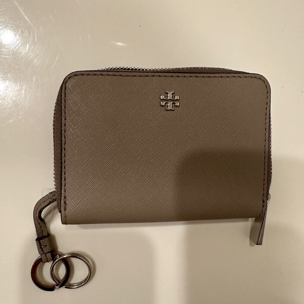 Tory Burch Beige Leather Wallet with Key Ring